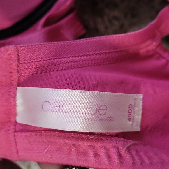 Bundle Cacique Black, Pink, and Red Bra Set - Picture 7 of 12